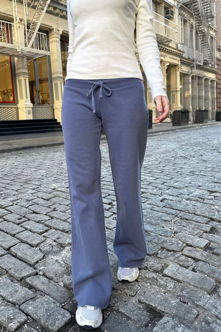 Brandy Melville Trending / Hilary Yoga Pants