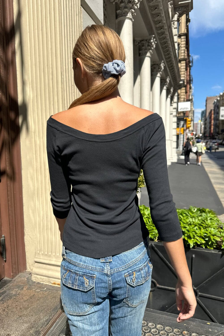 Brandy Melville Latest / Camila Off The Shoulder Top