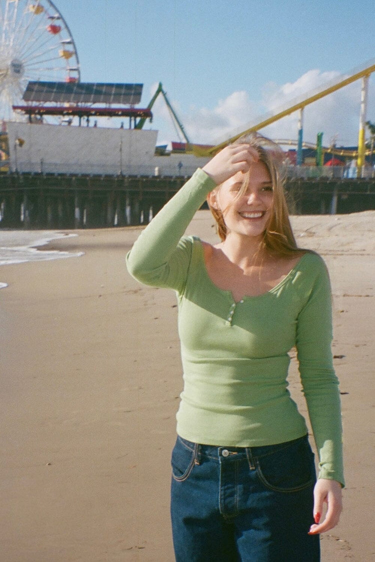 Brandy Melville Discount / Zelly Top