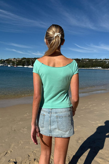 Brandy Melville Featured / Bonnie Top