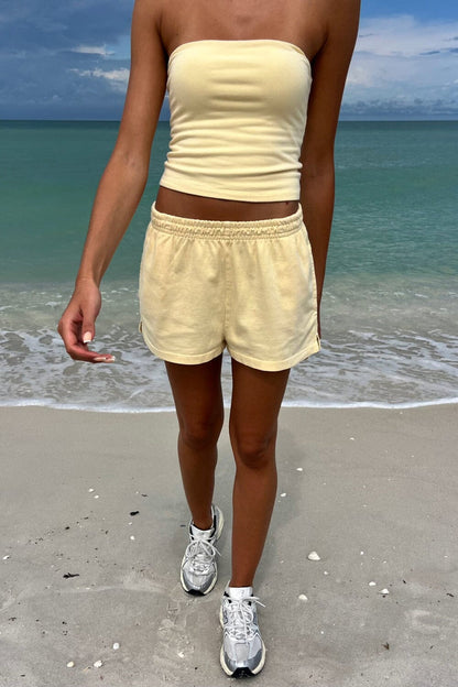 Brandy Melville Top Pick / Rosa Sweatshorts