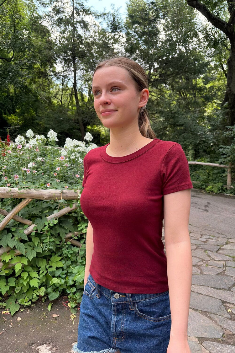 Brandy Melville Quality / Hailie Basic Top