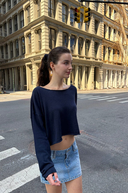 Brandy Melville Best Seller / Cameron Cropped Sweater