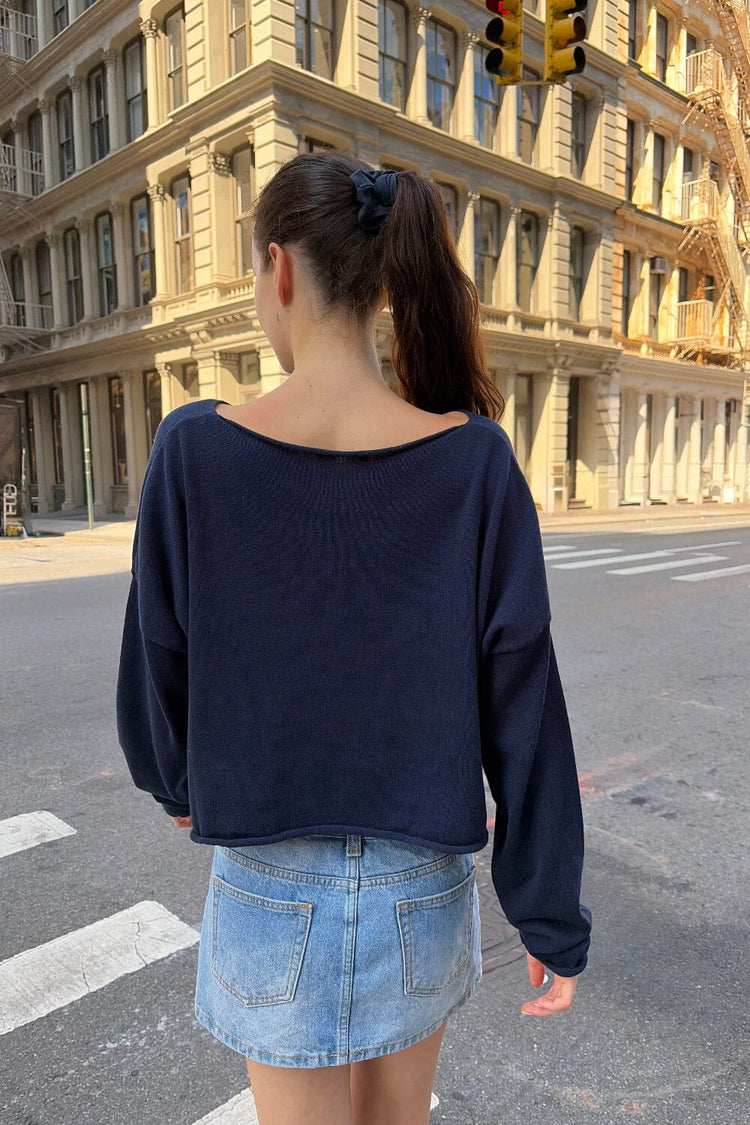 Brandy Melville Best Seller / Cameron Cropped Sweater