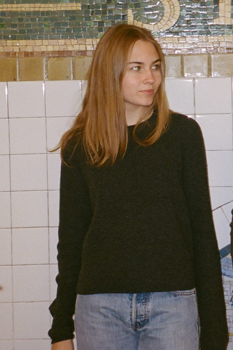 Brandy Melville Discount / Martha Sweater
