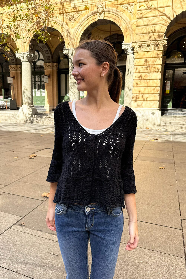 Brandy Melville Top Pick / Petunia Cardigan