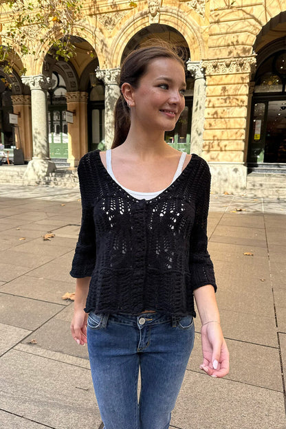 Brandy Melville Top Pick / Petunia Cardigan