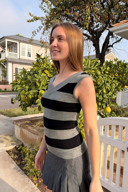 Brandy Melville Hot Sale / Amira Stripes Top
