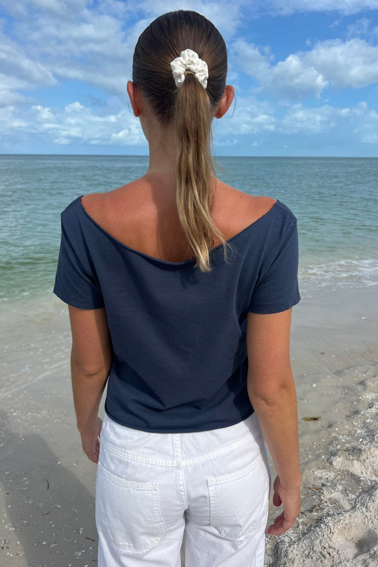 Brandy Melville Hot Sale / Robyn Off The Shoulder Top