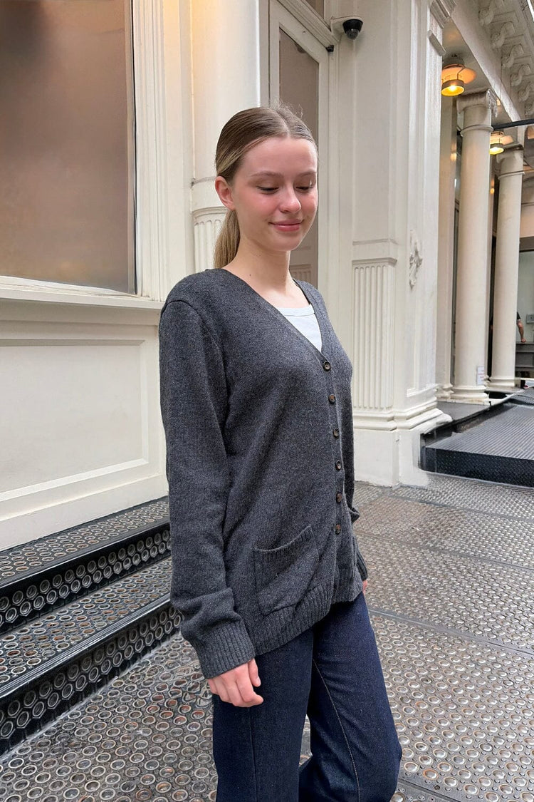 Brandy Melville Trending / June Cardigan