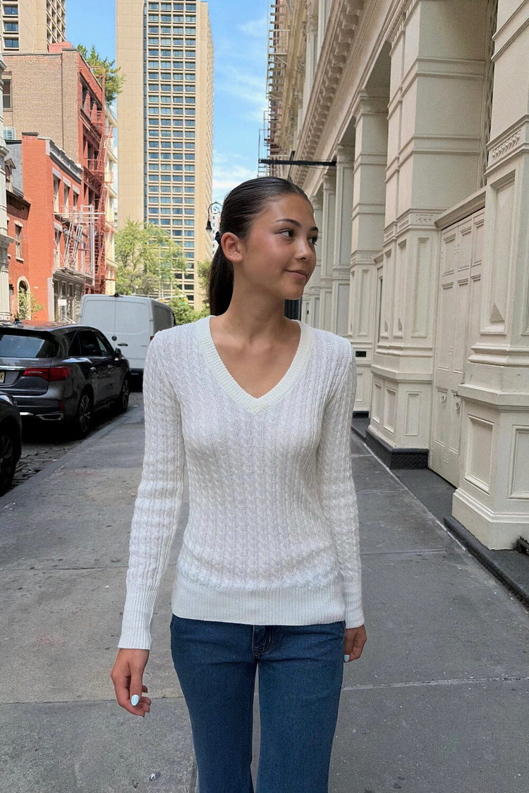 Brandy Melville Latest / Alina Sweater