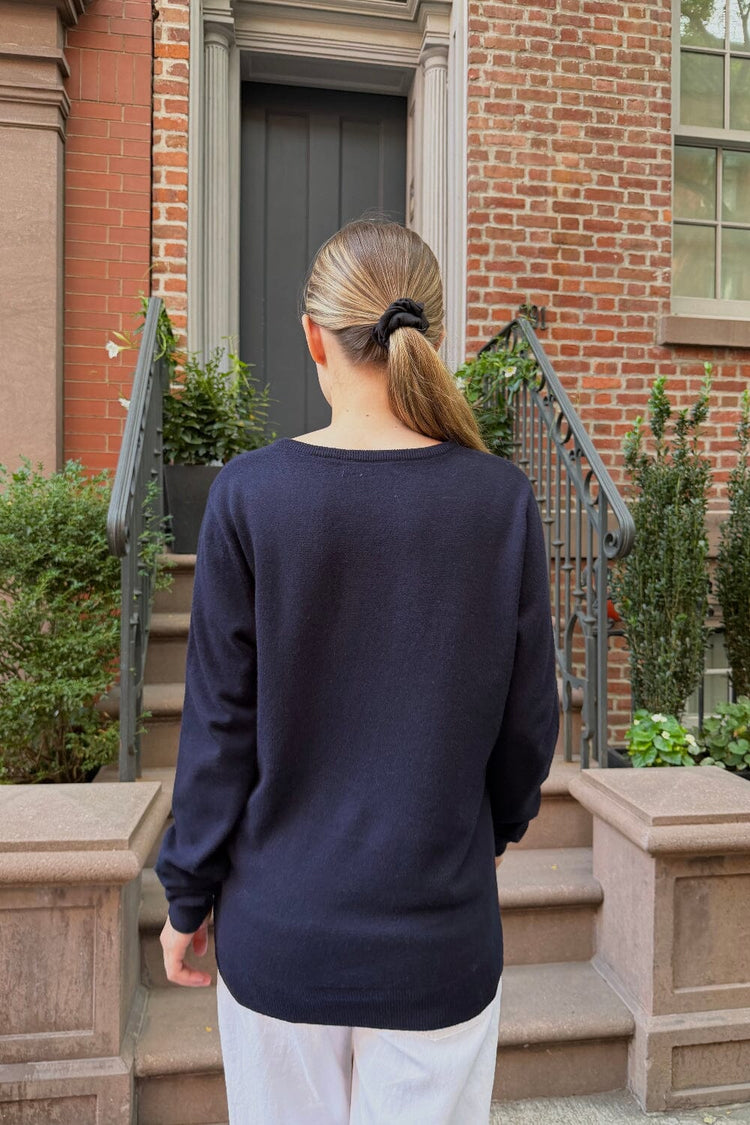 Brandy Melville Customer Favorite / Martha V-Neck Sweater
