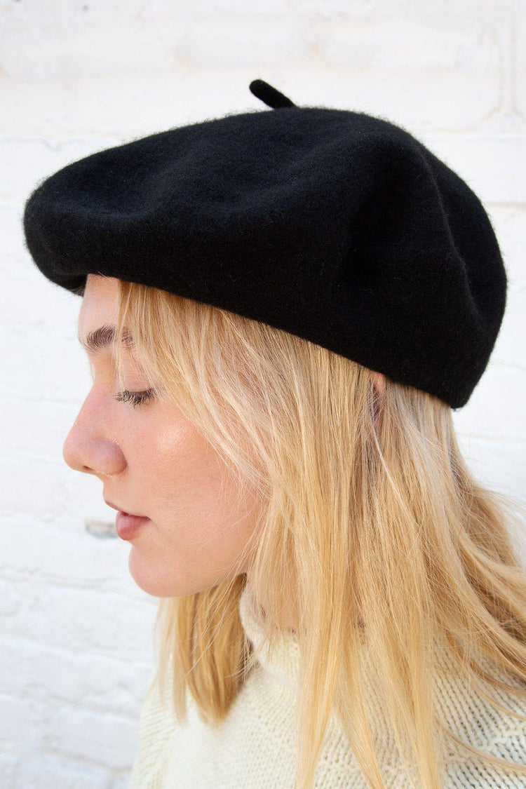 Brandy Melville Recommended / Wool Beret
