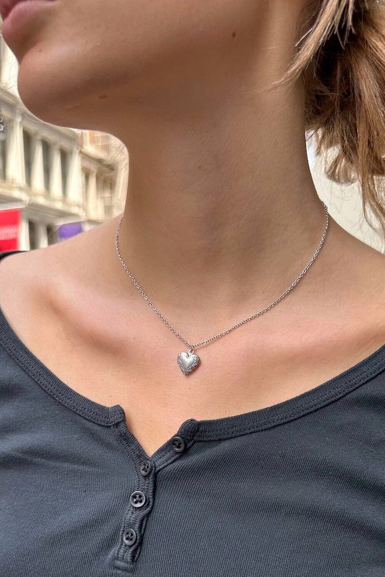 Brandy Melville Best Price / Stainless Steel Heart Locket Necklace