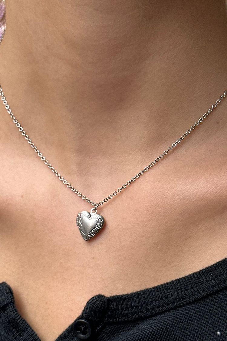 Brandy Melville Best Price / Stainless Steel Heart Locket Necklace