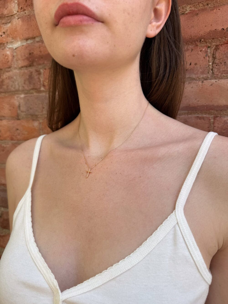 Brandy Melville Trending / Cross Necklace