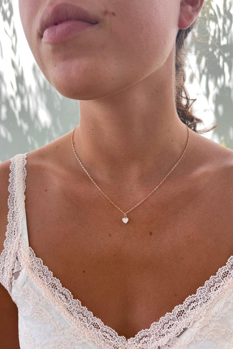Brandy Melville Discount / White Heart Necklace