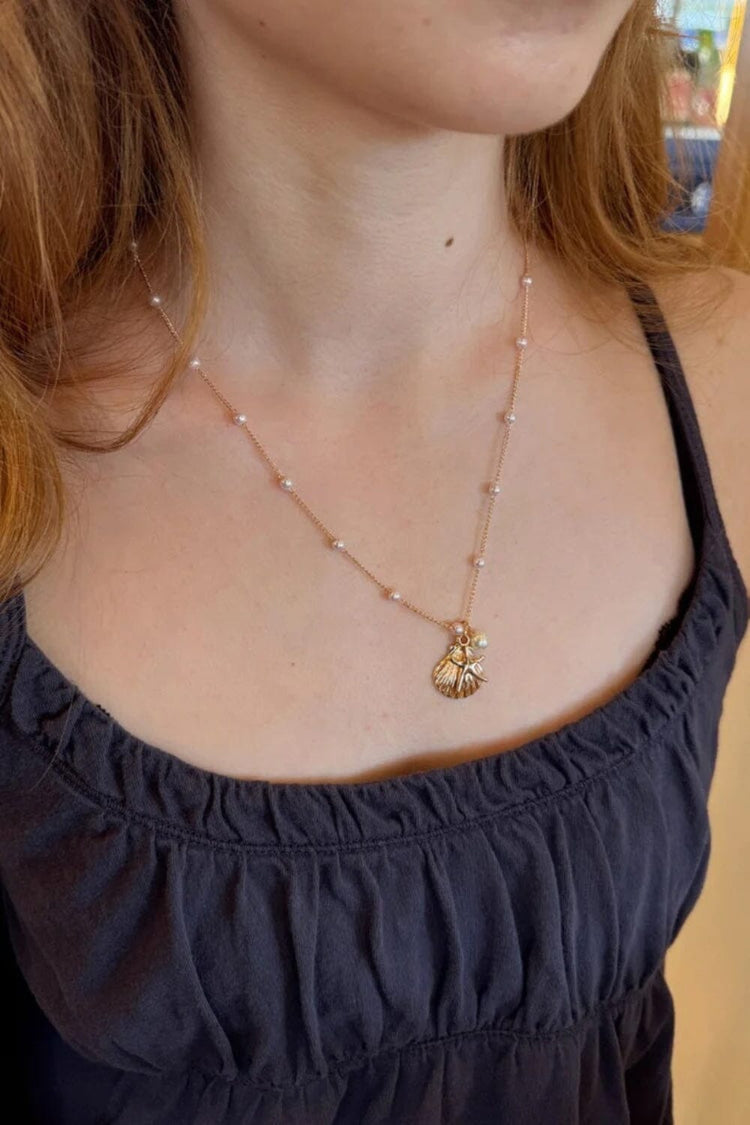 Brandy Melville Popular / Seashell and Star Necklace