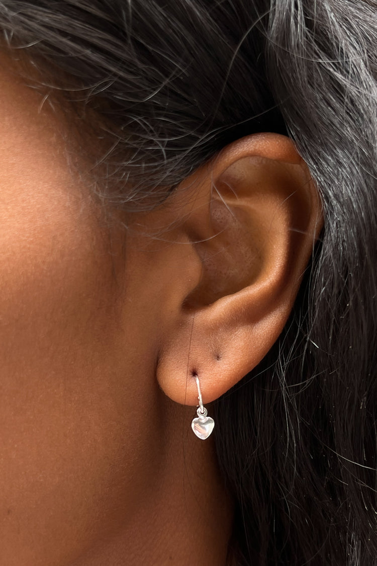 Brandy Melville Best Seller / Sterling Silver Heart Charm Earrings