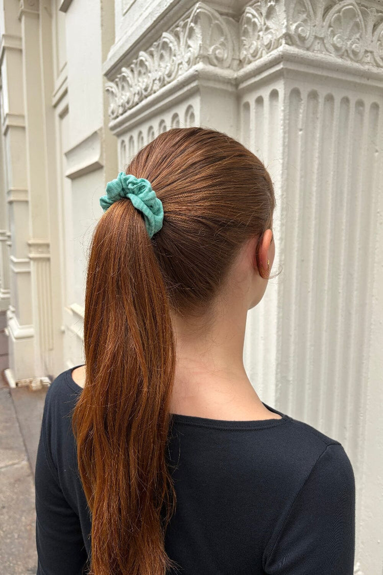 Brandy Melville Sale / Striped Srunchie