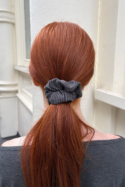 Brandy Melville Essential / Striped Scrunchie