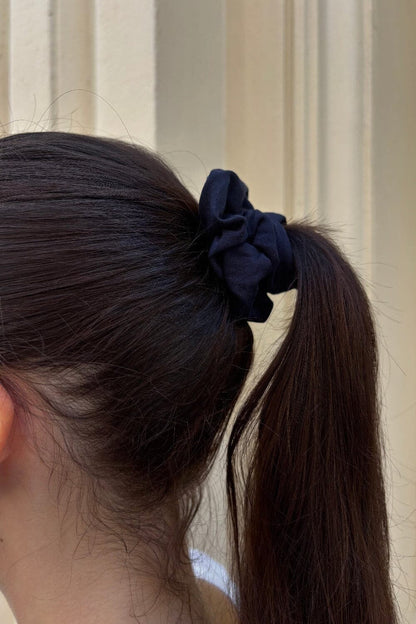 Brandy Melville Exclusive / Basic Scrunchie