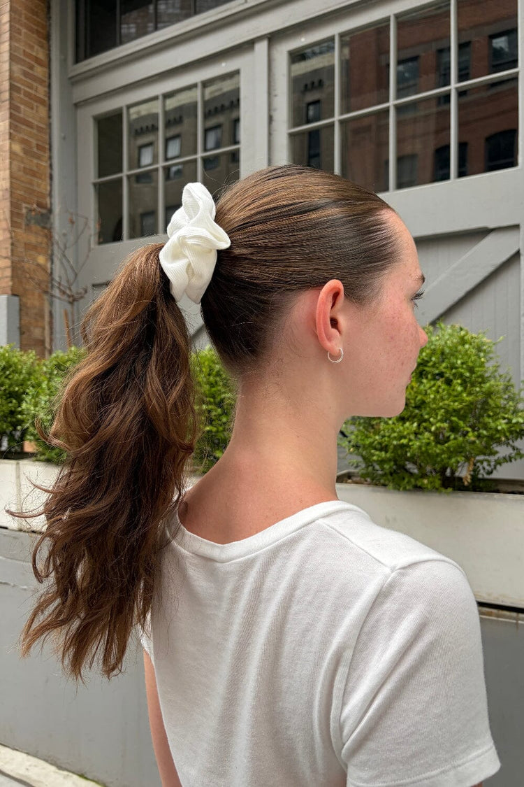 Brandy Melville Popular / Ribbed Scrunchie