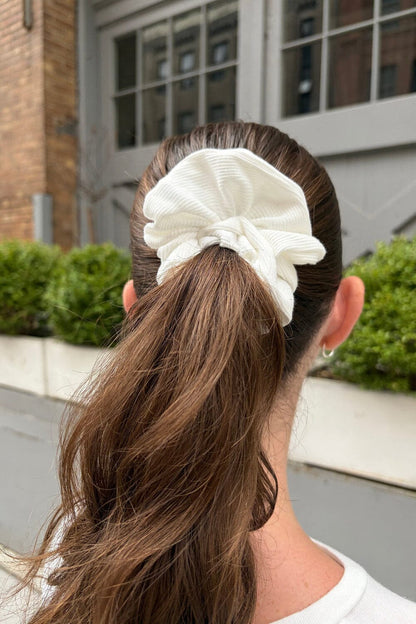 Brandy Melville Popular / Ribbed Scrunchie