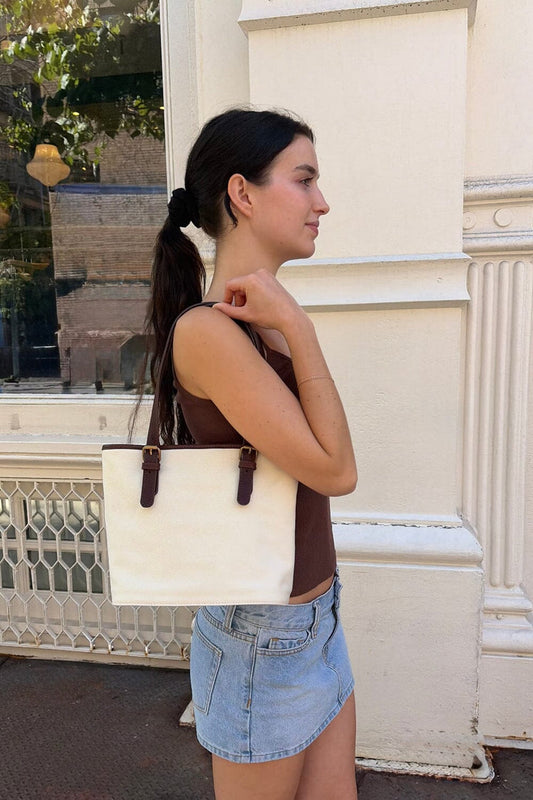 Brandy Melville Trending / Buckle Canvas Shoulder Bag