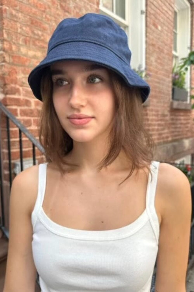 Brandy Melville Classic / Bucket Hat