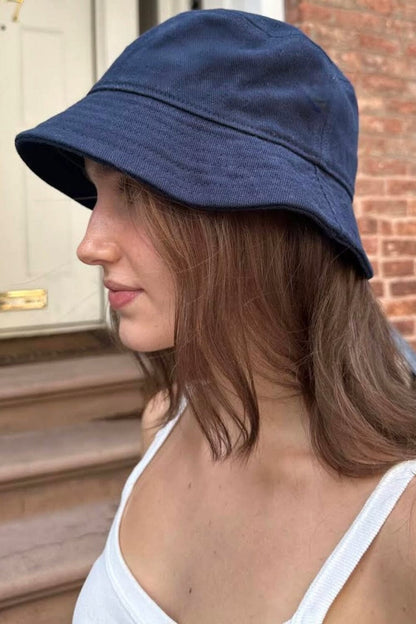 Brandy Melville Classic / Bucket Hat