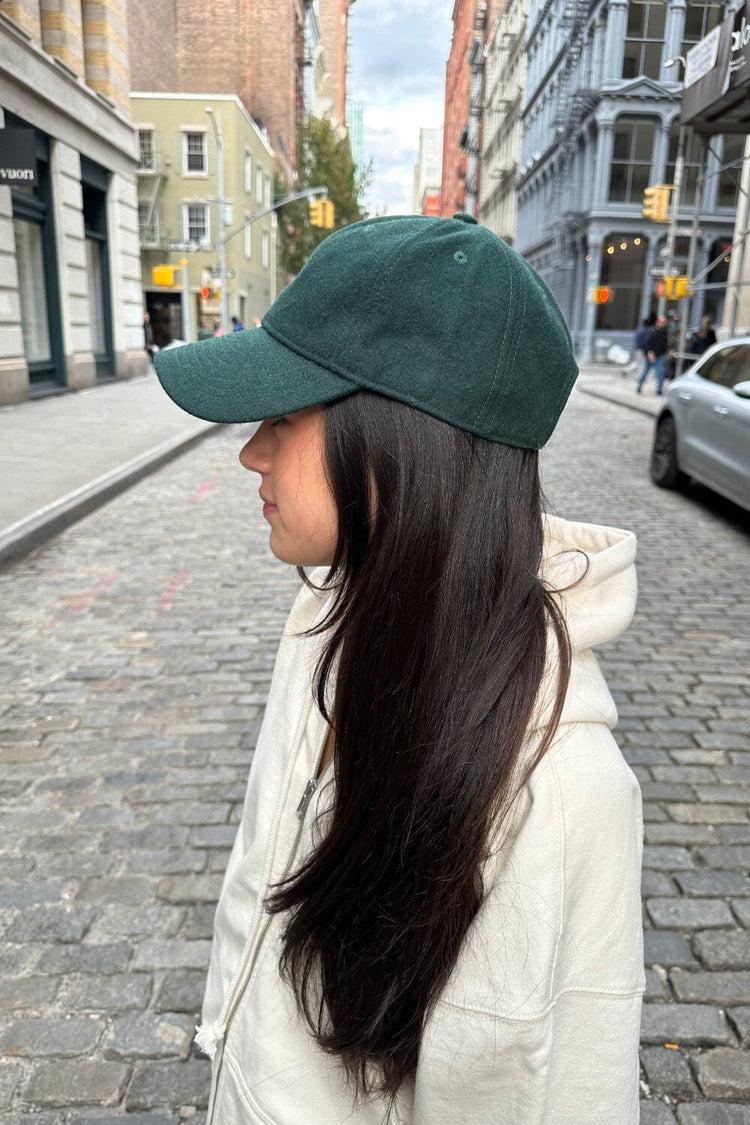Brandy Melville Best Seller / Audrey Cap