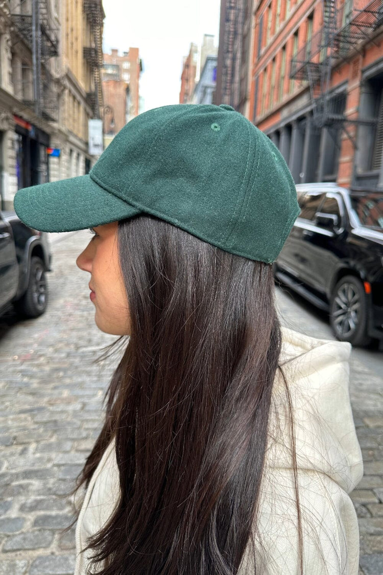 Brandy Melville Best Seller / Audrey Cap
