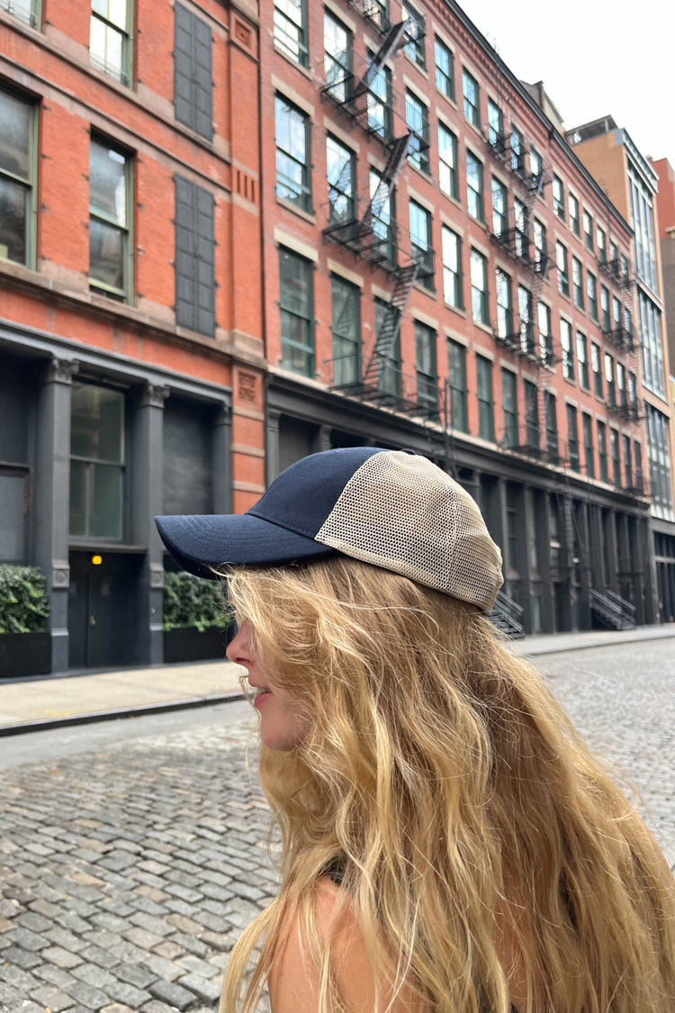 Brandy Melville Signature / Katherine Mesh Cap
