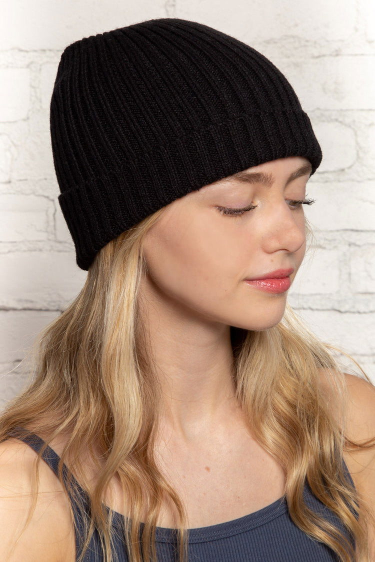 Brandy Melville Classic / Knit Beanie