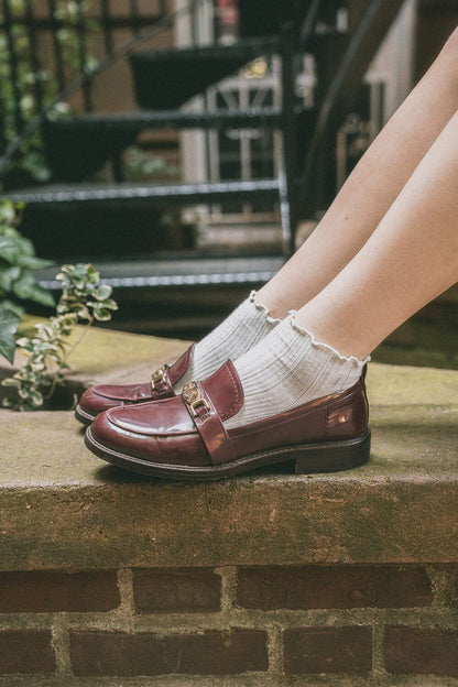 Brandy Melville Quality / Ruffle Ribbed Socks
