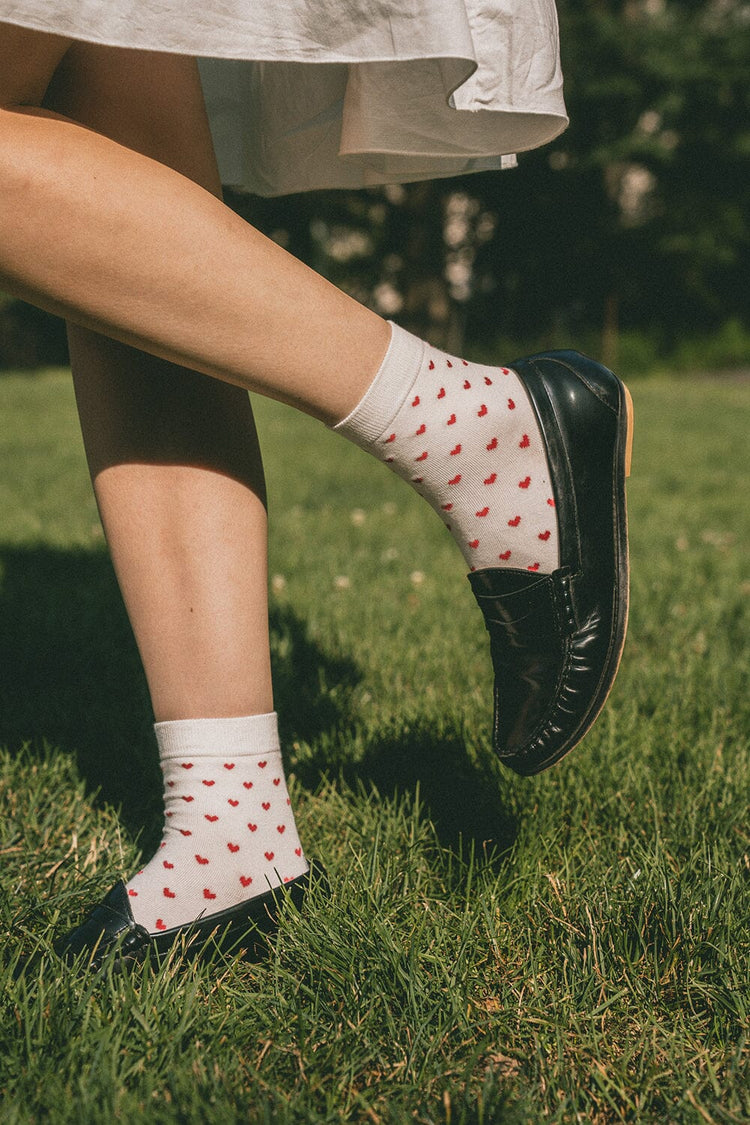 Brandy Melville Sale / Heart Socks