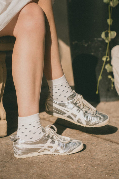 Brandy Melville Smart Buy / Heart Socks