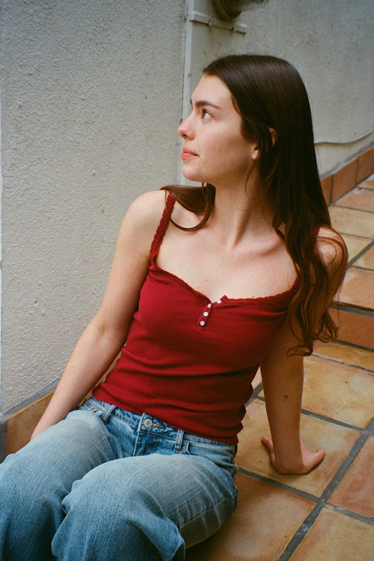 Brandy Melville Top Pick / Amaya Lace Tank