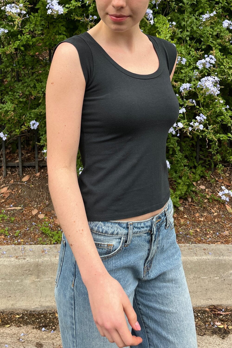 Brandy Melville Sale / Zelly Basic Top