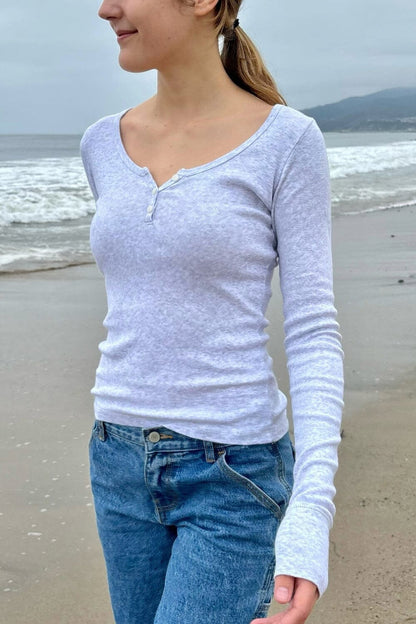 Brandy Melville Customer Favorite / Zelly Long Sleeve Top